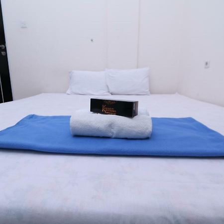 Kamar Keluarga Tanah Abang Hotell Jakarta Exteriör bild