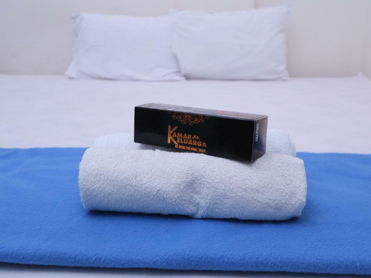 Kamar Keluarga Tanah Abang Hotell Jakarta Exteriör bild